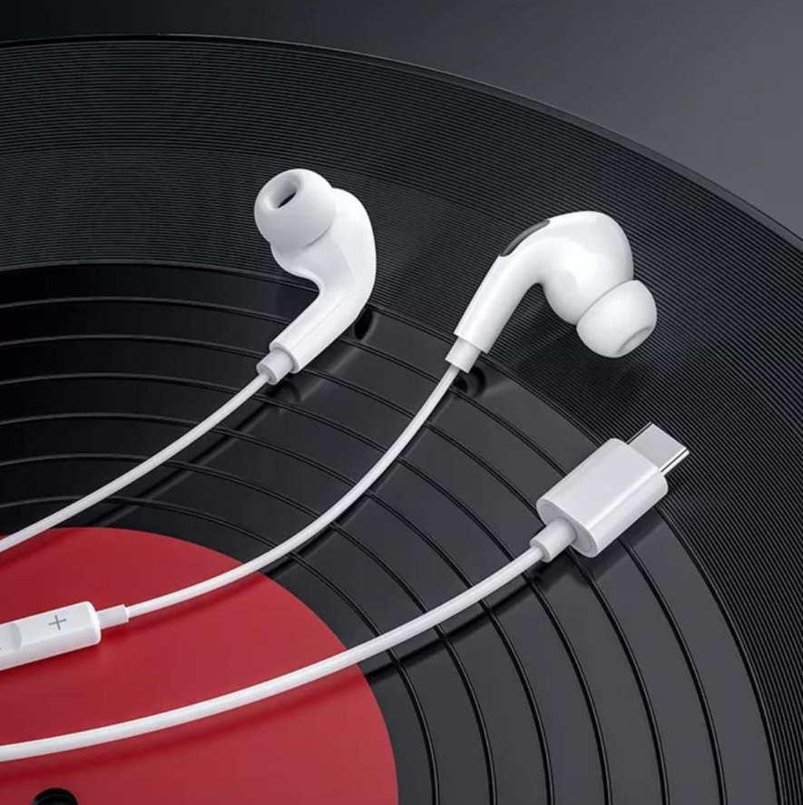 Audífonos alámbricos USB-C Hoco M83