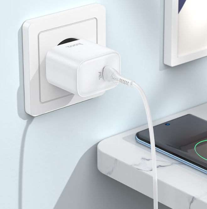 Cargador de pared  USB-C a Lighting Hoco DC67