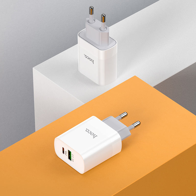 Cargador de pared doble puerto USB y USB-C 20W Hoco C80A