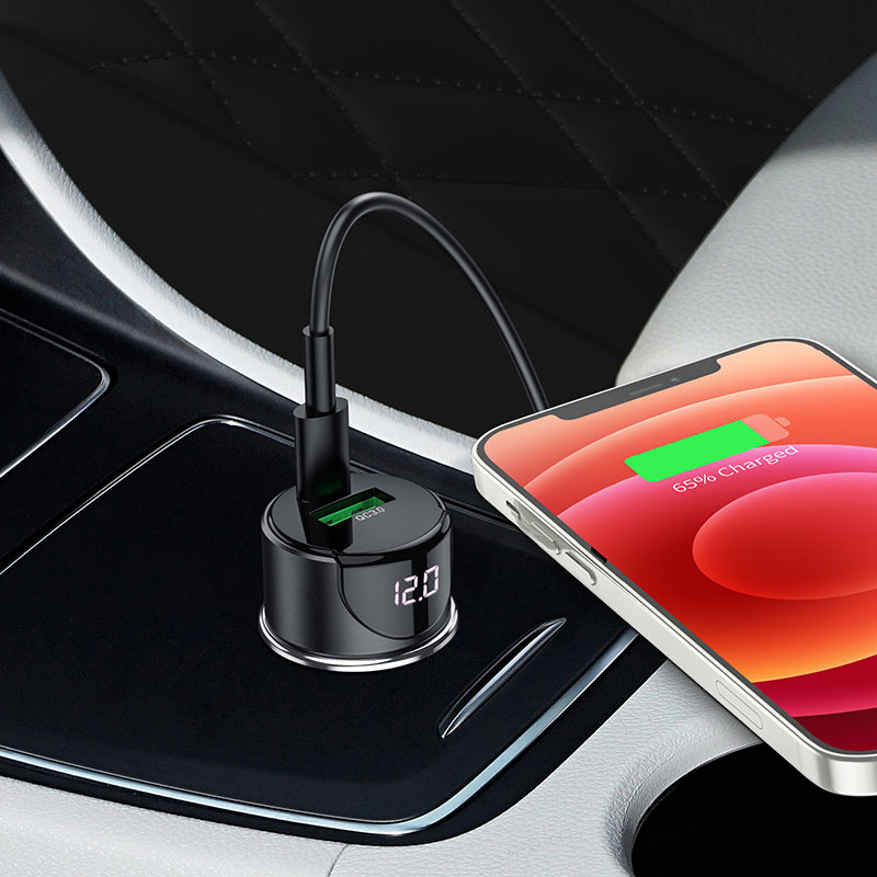 Cargador de auto  salida Usb y usb-C PD20W Hoco Z42